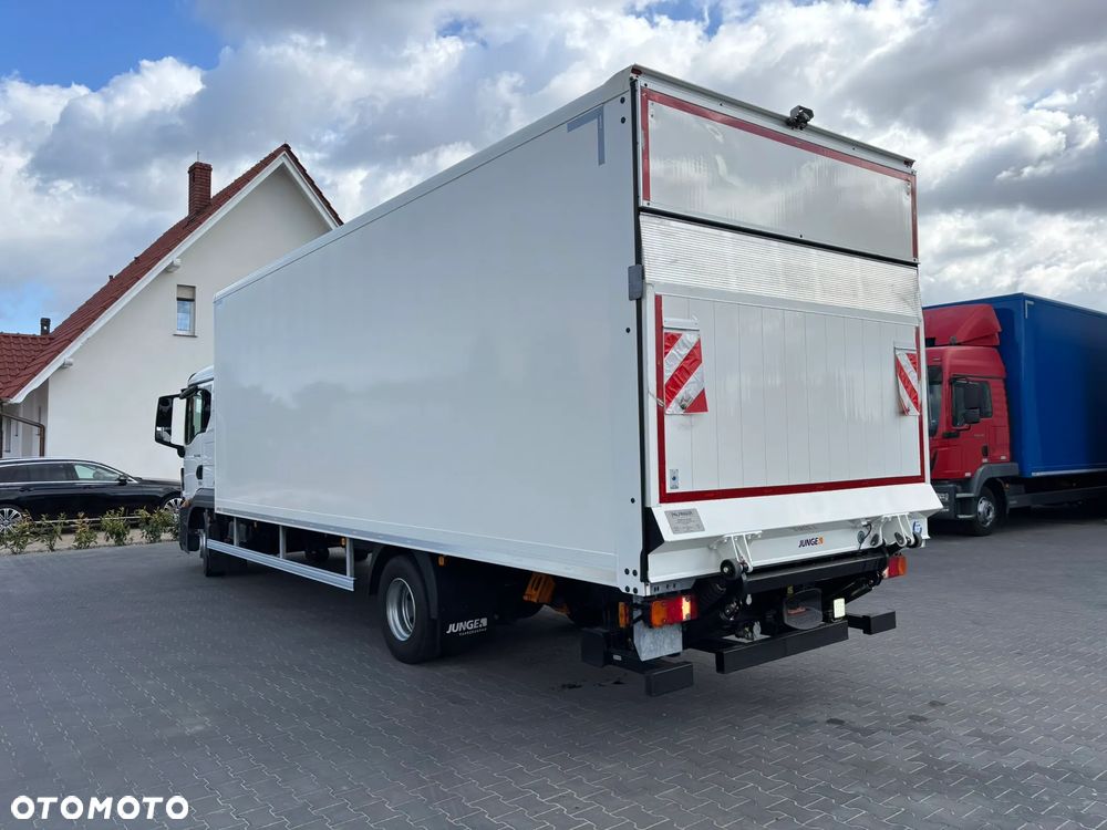 MAN TGL 12.250 Kontener Dł 7,25 m 18 Palet Kabina Sypialna - 9