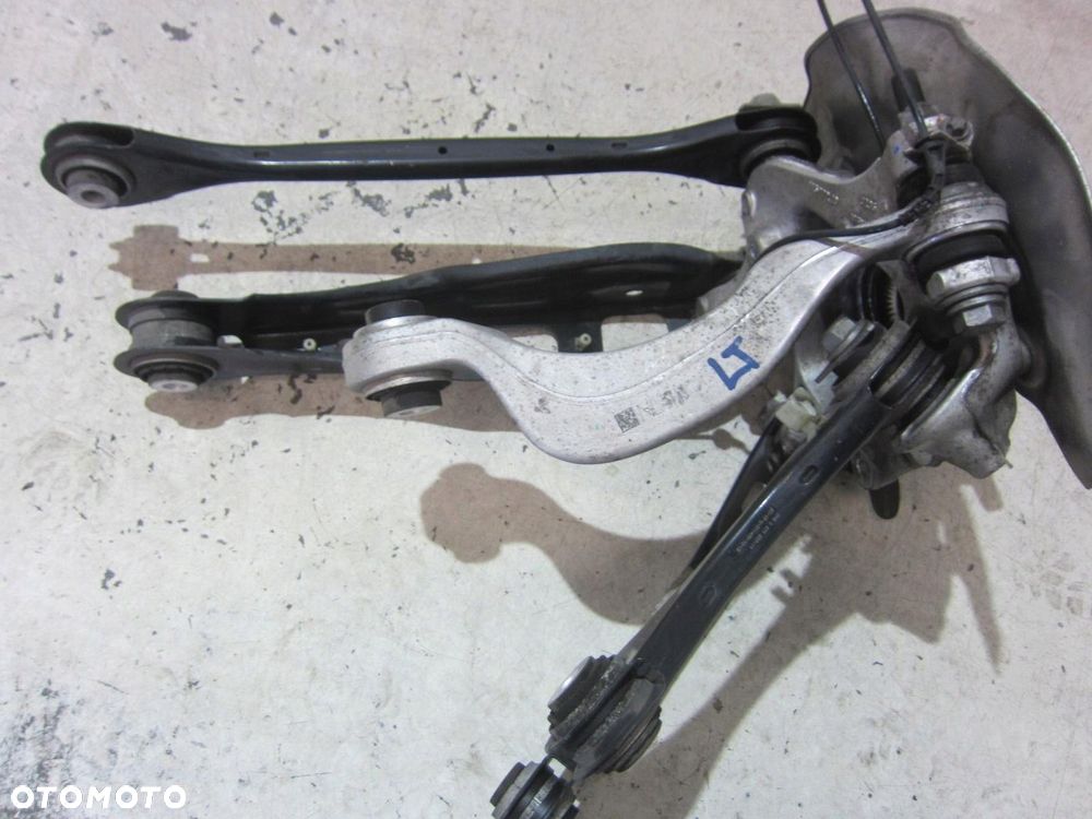BMW X3 G01 ZWROTNICA TYLNA LEWA TYŁ 6871027 WAHACZE KOMPLET 33306871027 - 6