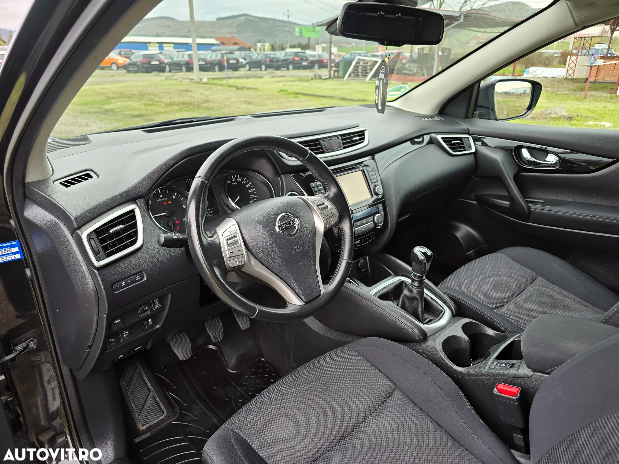 Nissan Qashqai 1.6 DCI ALL-MODE 4x4i ACENTA - 16