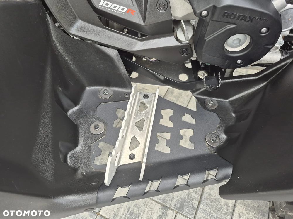 Can-Am Renegade - 24