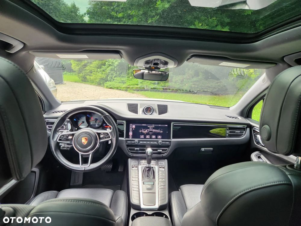 Porsche Macan - 12