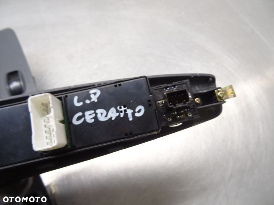 KIA CERATO HB 5D PRZEŁĄCZNIKI SZYB PRAWY LEWY PRZÓD - 2