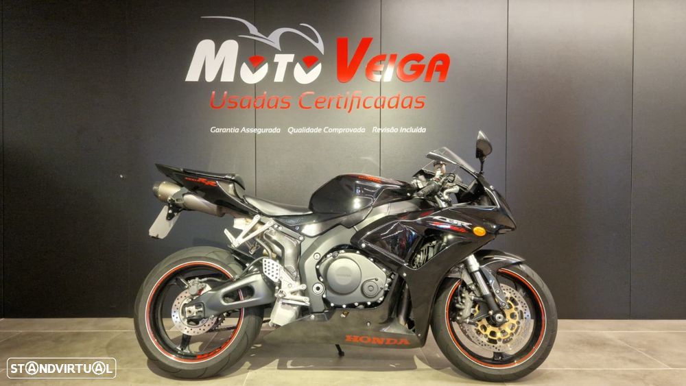 Honda CBR 1000RR - 1