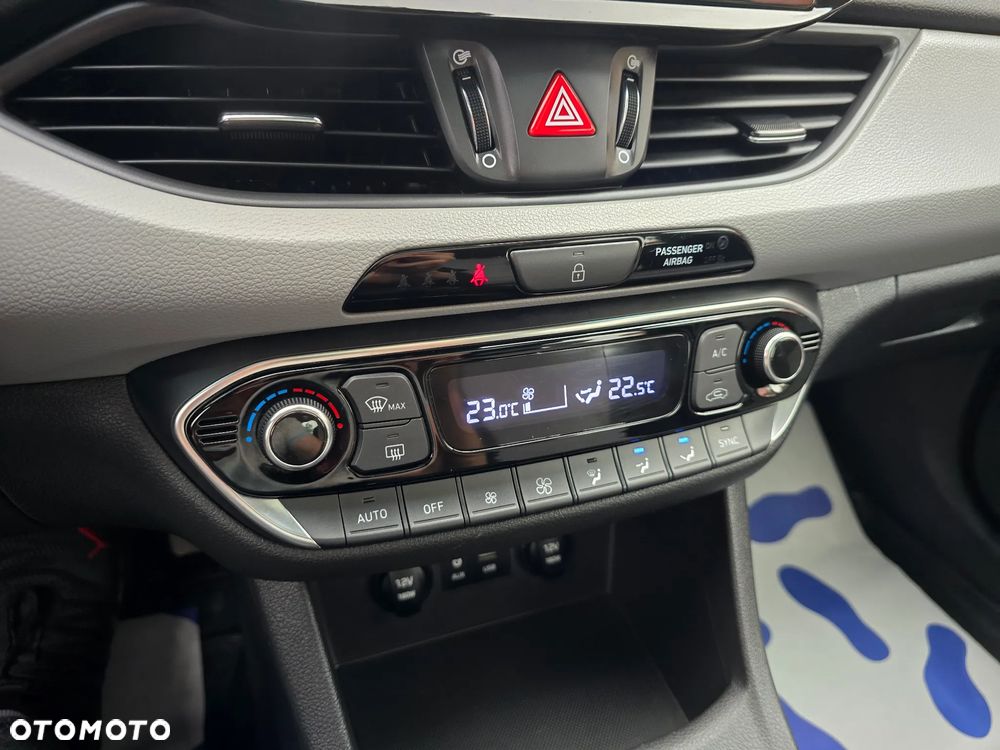Hyundai i30 1.4 T-GDI Fastback Premium - 39
