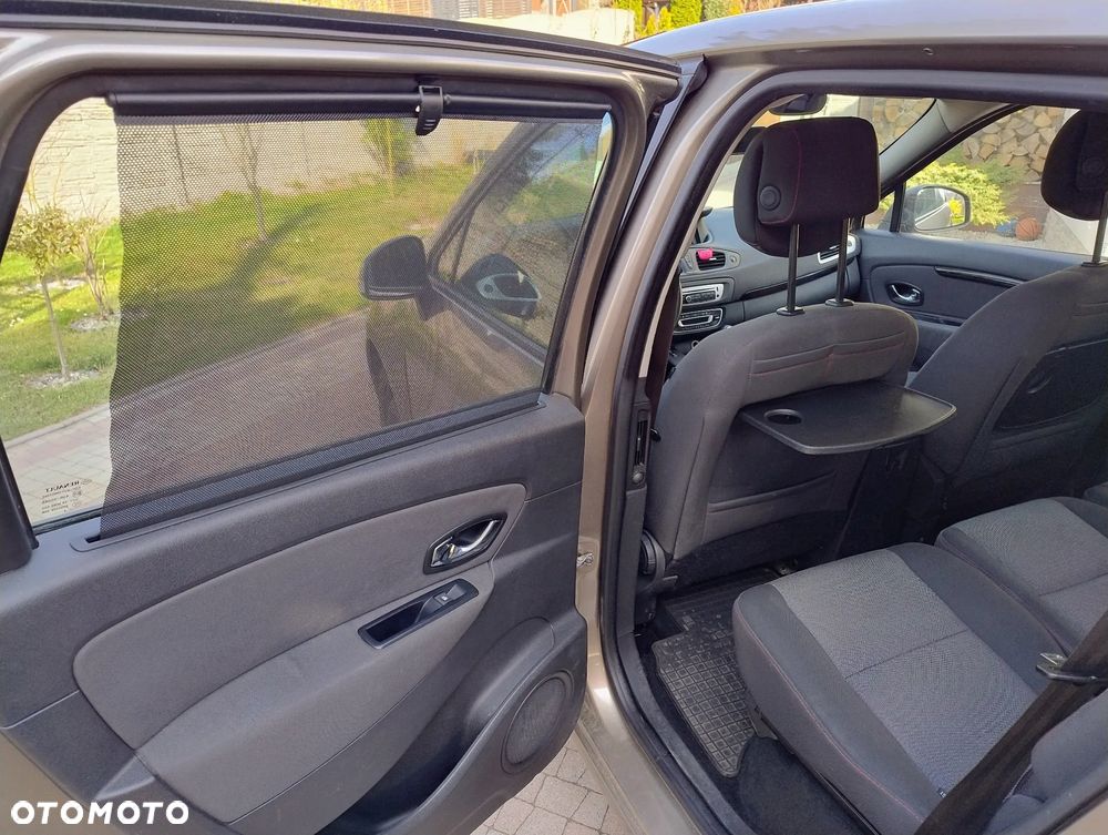 Renault Scenic - 13