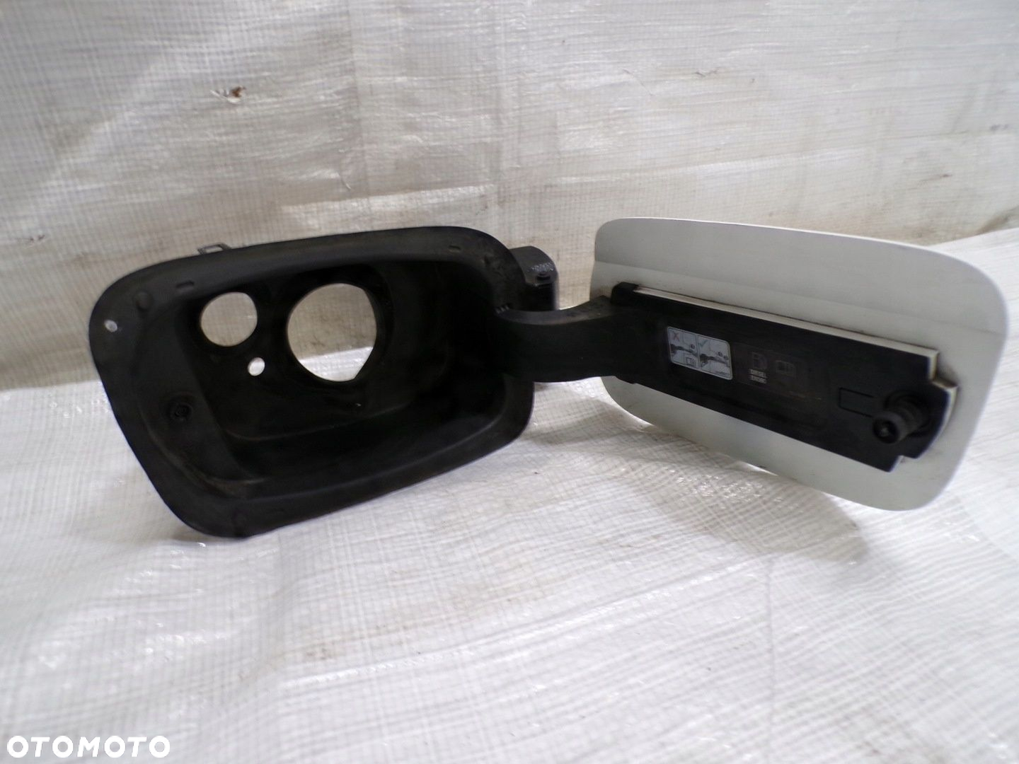 Wlew paliwa klapka Adblue Opel Insignia B 13469477 13469477 - 6