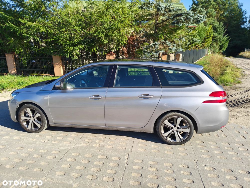 Peugeot 308 - 3