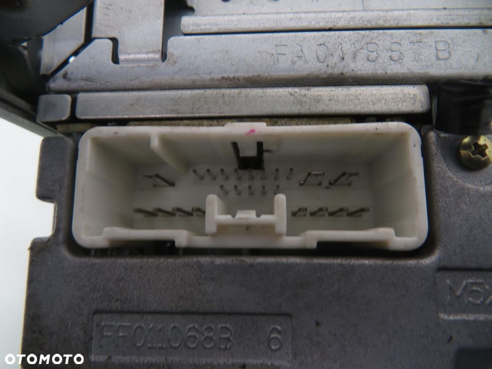 RADIO MAZDA 6 Station Wagon (GY) FF011068B - 4