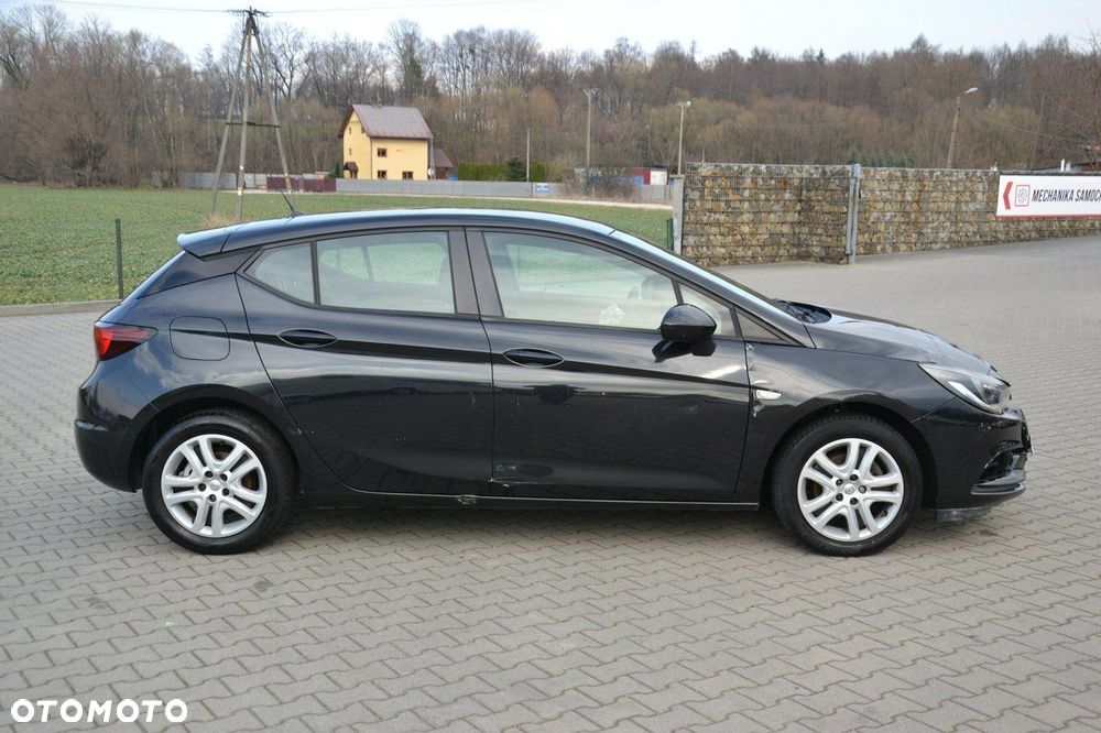 Opel Astra - 8