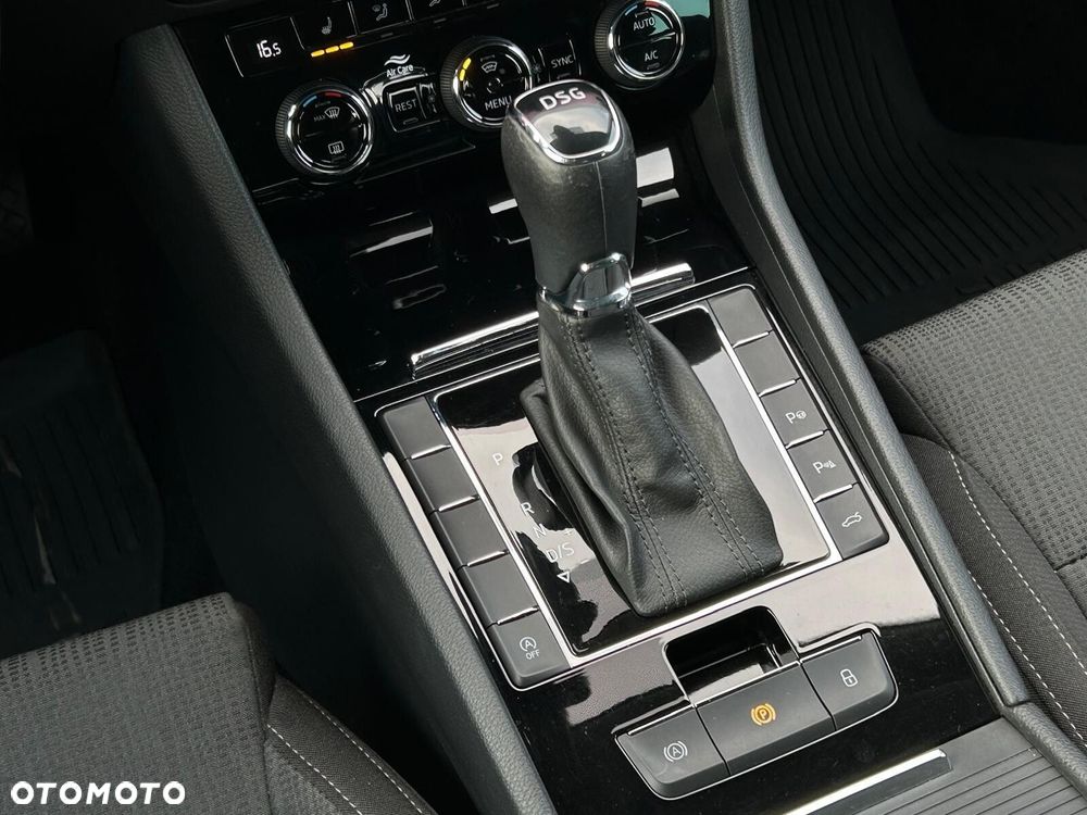 Skoda Superb 1.5 TSI ACT Ambition DSG - 23