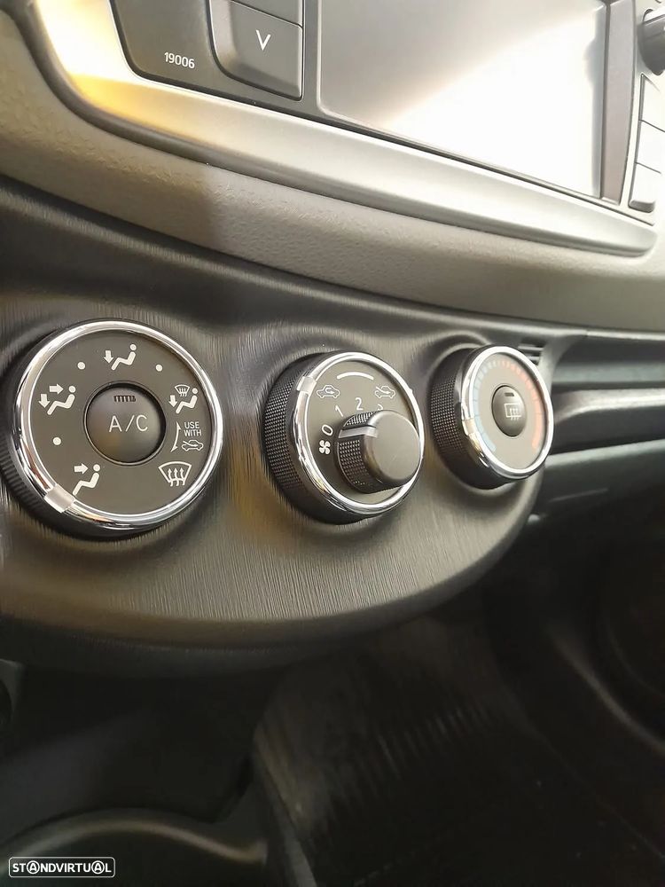 Toyota Yaris 1.0 VVT-i ACtive+AC - 10