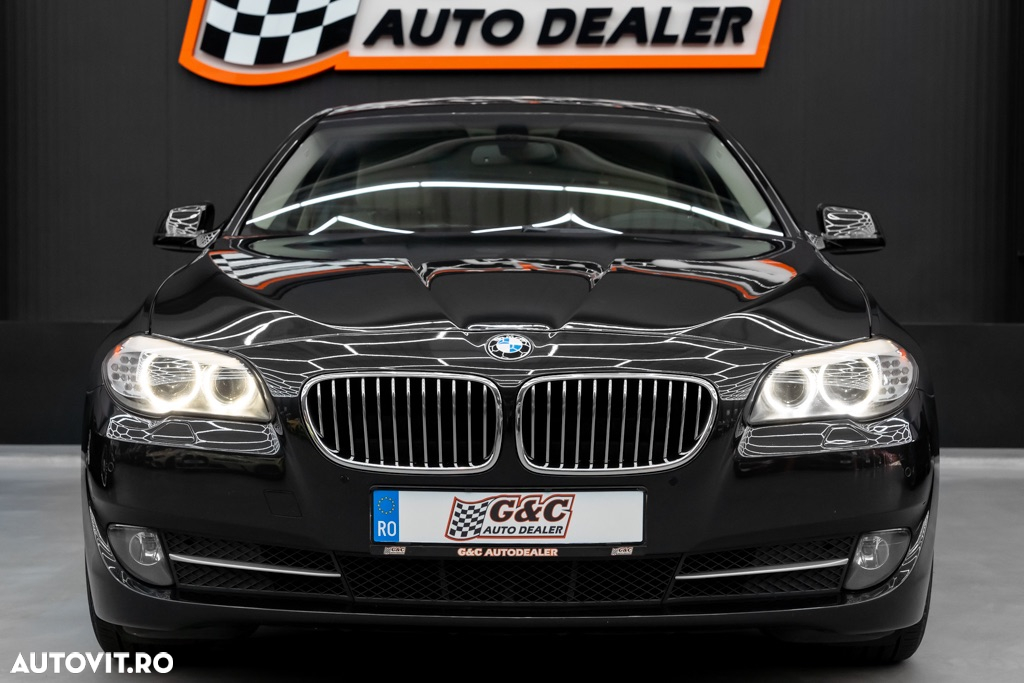 BMW Seria 5 520d Aut. - 23