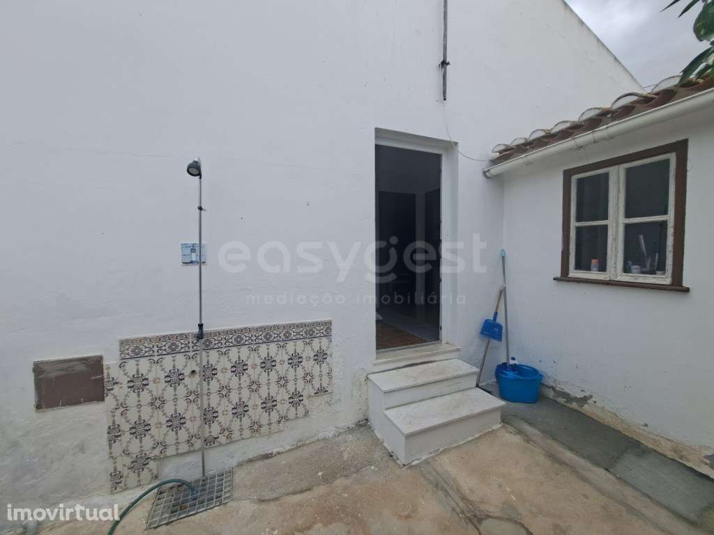 Moradia Térrea com Quintal e Arrumos localizada no Concelho de Ourique - Grande imagem: 5/29