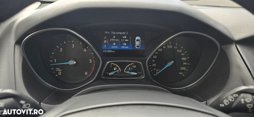 Ford Focus 1.6 TDCI DPF Trend - 3