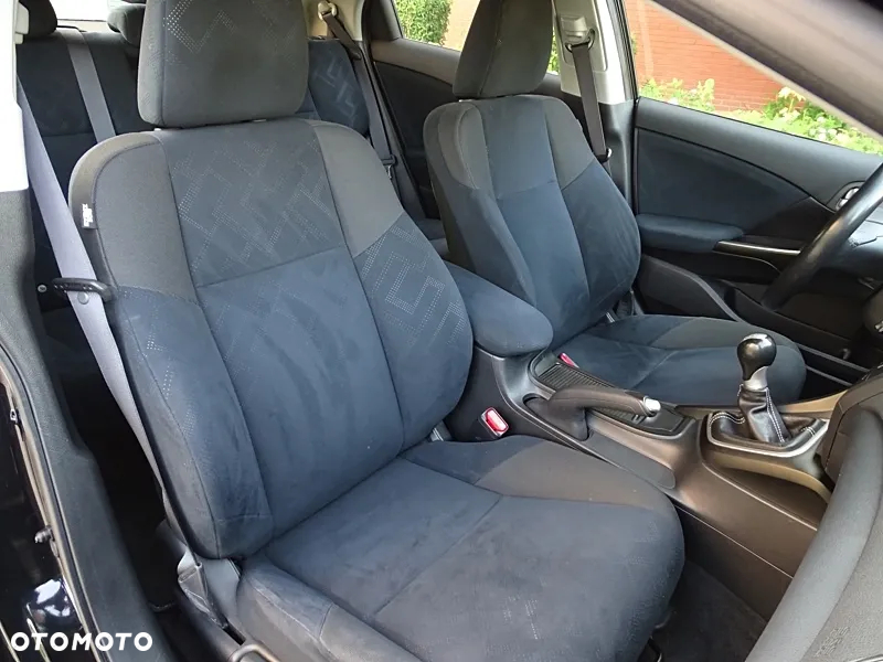 Honda Civic 1.4 i-VTEC Comfort Black Edition - 18