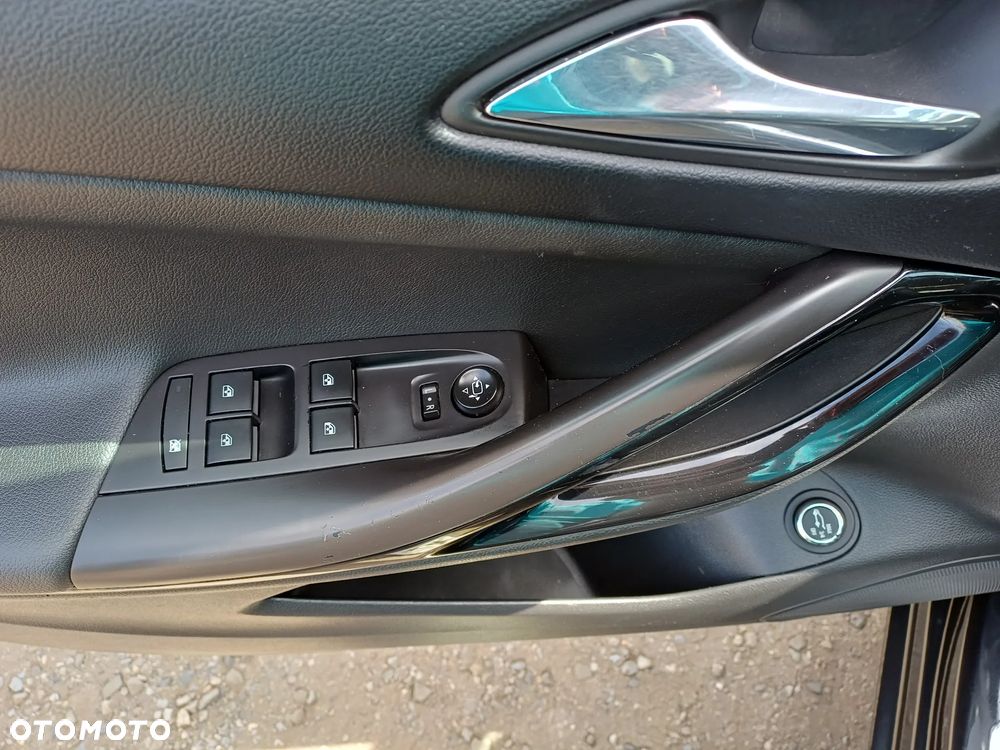 Opel Astra 1.6 CDTI DPF ecoFLEX Start/Stop Exklusiv - 17