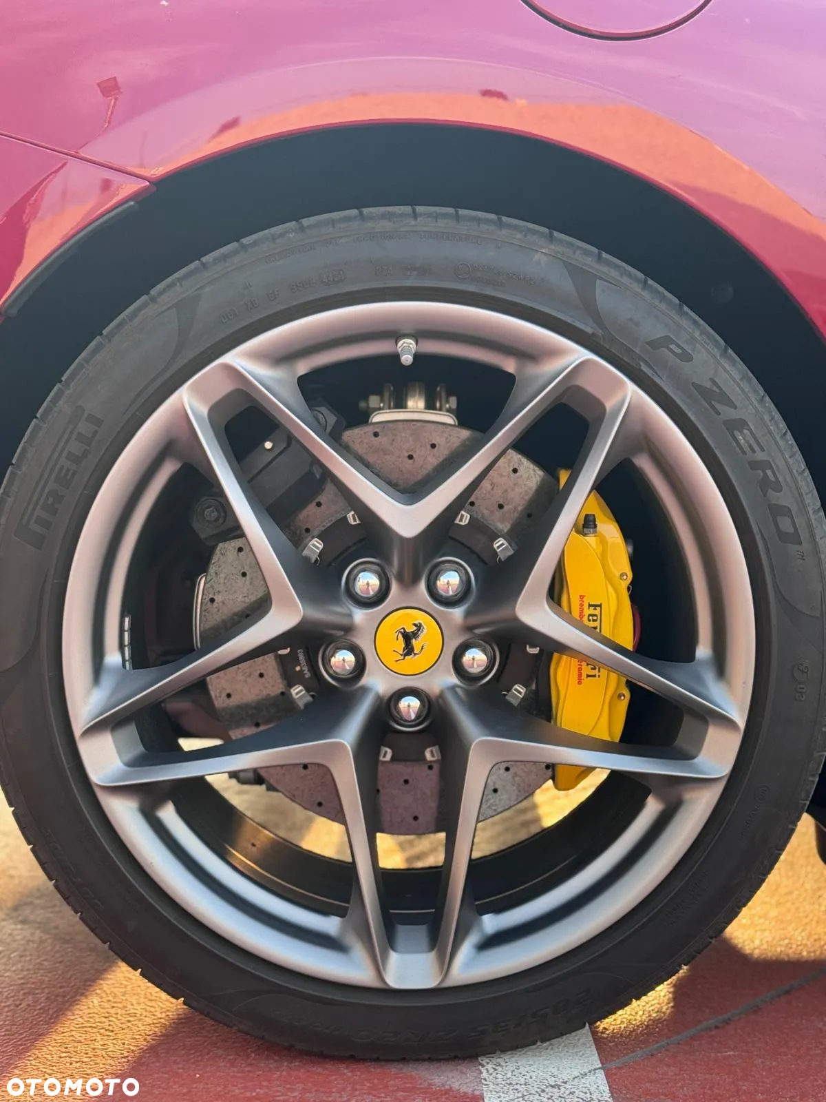 Ferrari Roma - 13