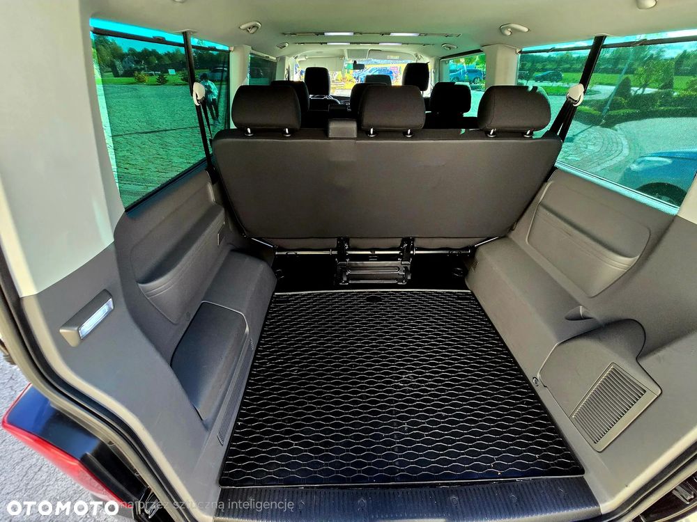 Volkswagen Caravelle - 7