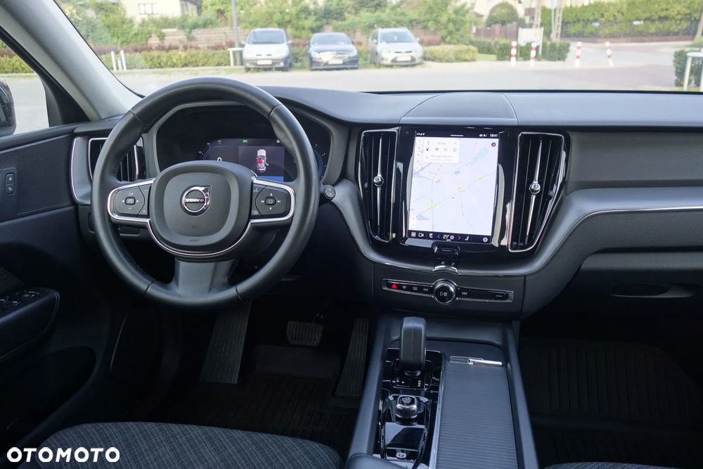 Volvo XC 60 B4 D Core - 11