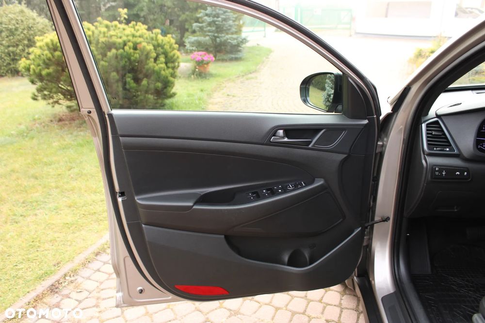 Hyundai Tucson 1.7 CRDI BlueDrive GO 2WD DCT - 13