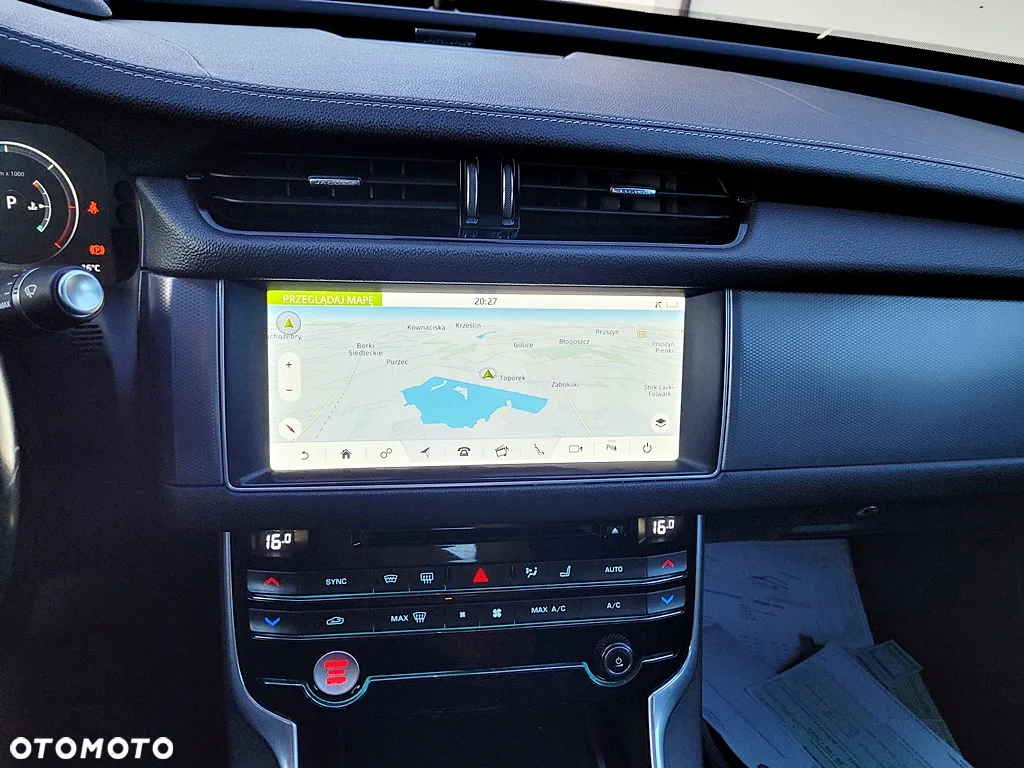 Jaguar XF 2.0 i4D R-Sport - 27