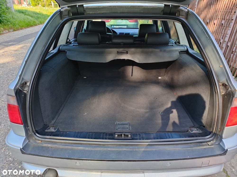 BMW Seria 5 528i - 7