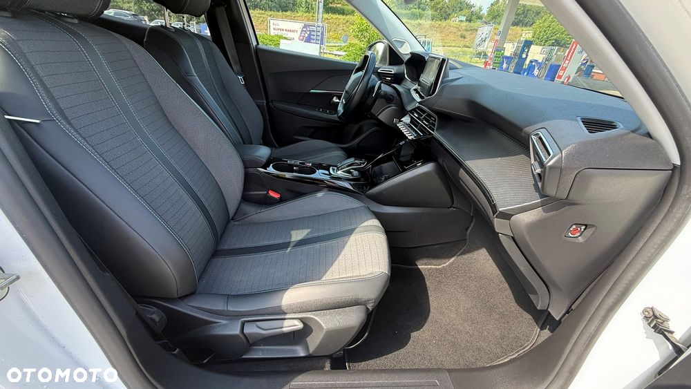Peugeot 2008 1.5 BlueHDi Allure S&S EAT8 - 18