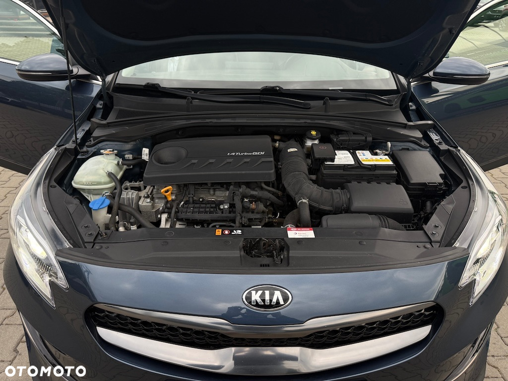 Kia XCeed - 39