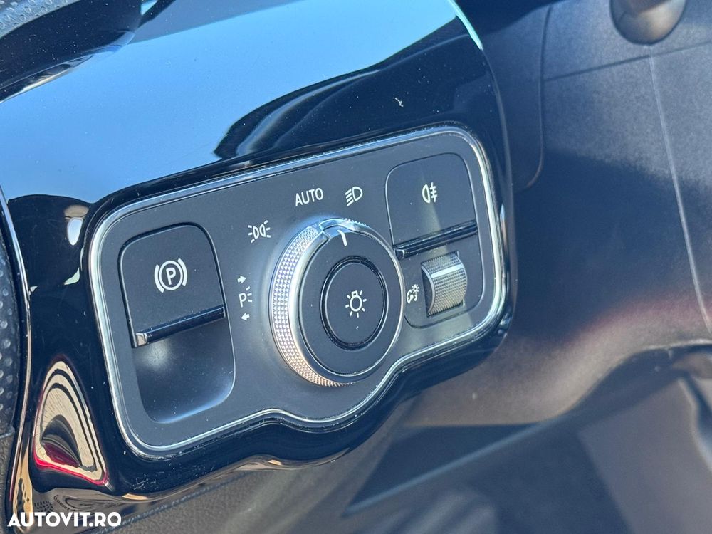 Mercedes-Benz CLA 220 7G-DCT AMG Line - 27