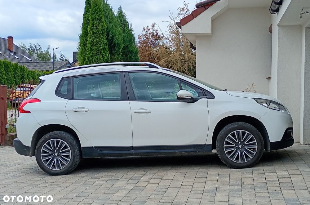 Peugeot 2008 1.2 Pure Tech Active - 2