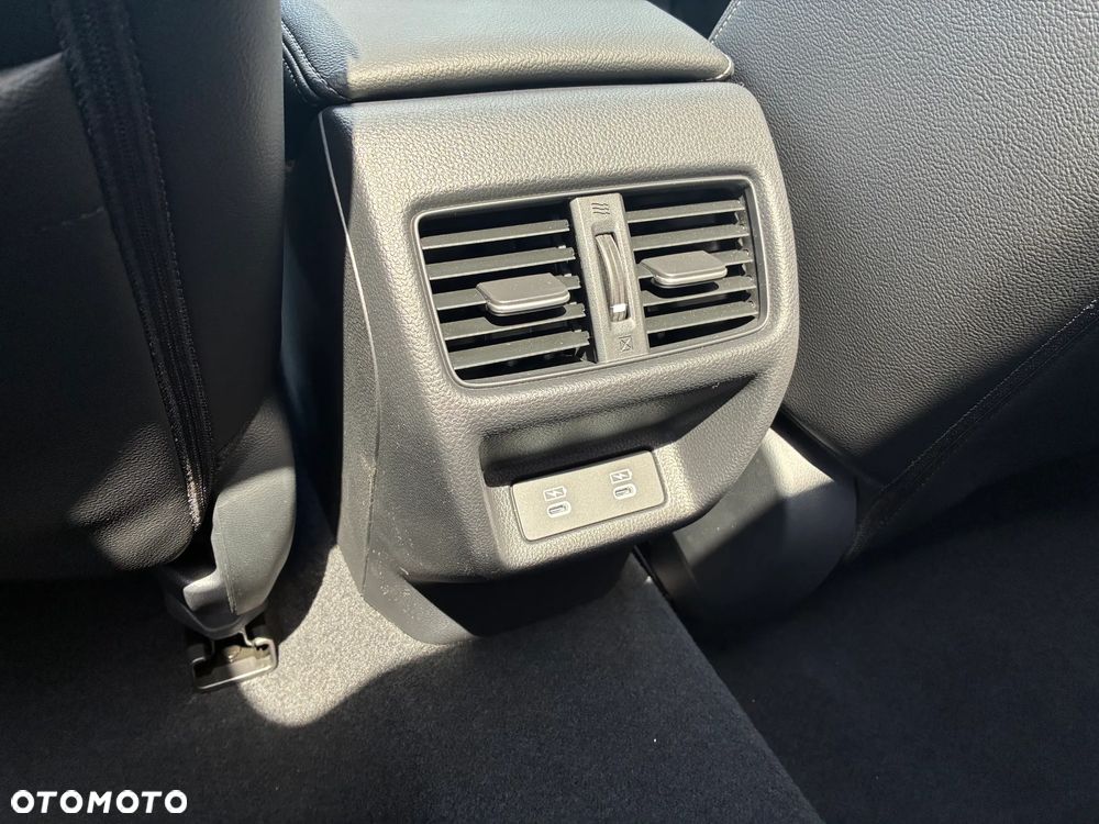 Honda Civic 2.0 i-MMD eHEV Advance CVT - 18