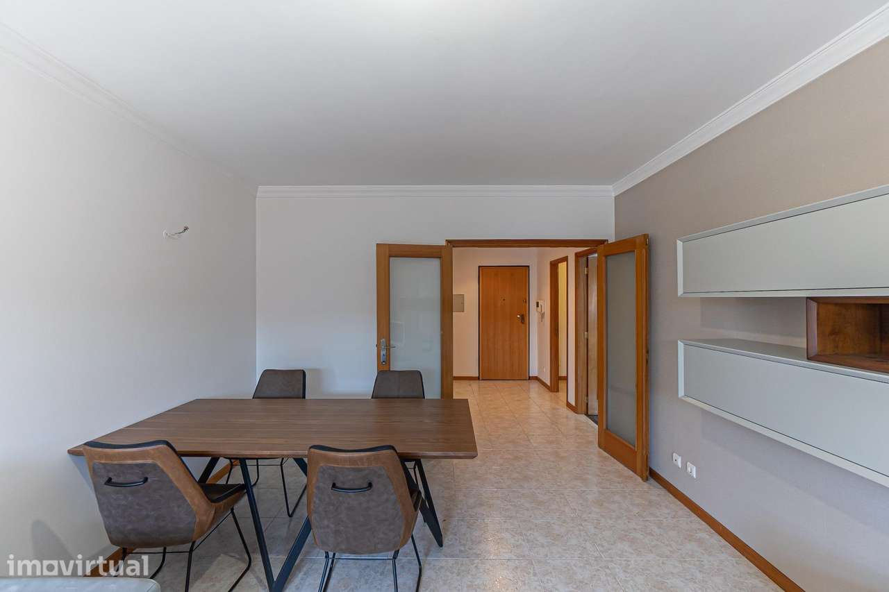 Arrenda-se T2 Moderno no Centro de Gondomar - Grande imagem: 5/38