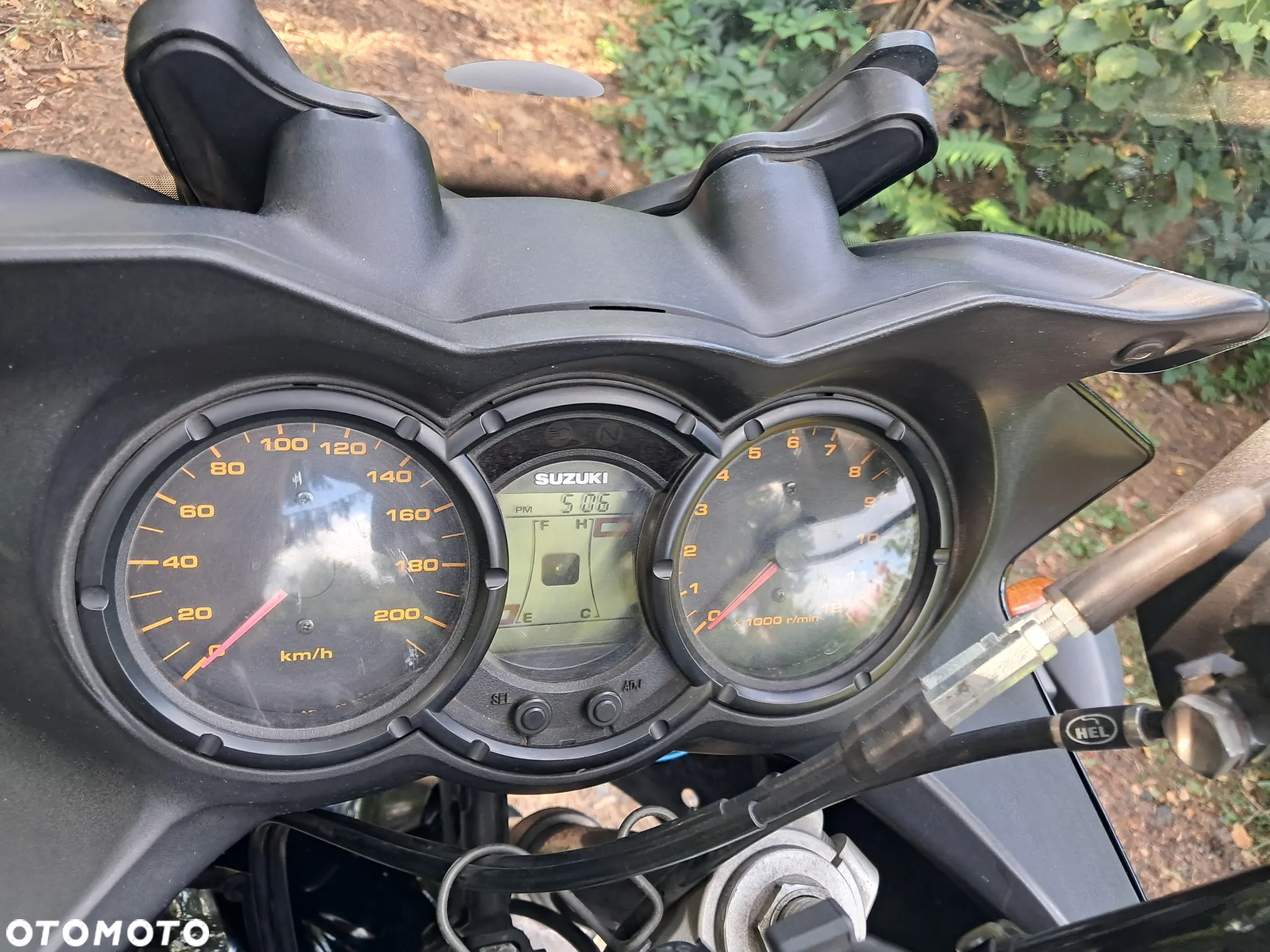 Suzuki V-STROM - 7