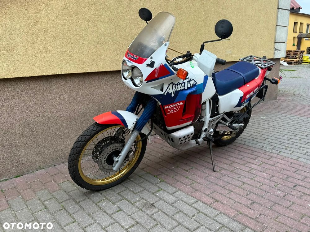 Honda XRV - 16