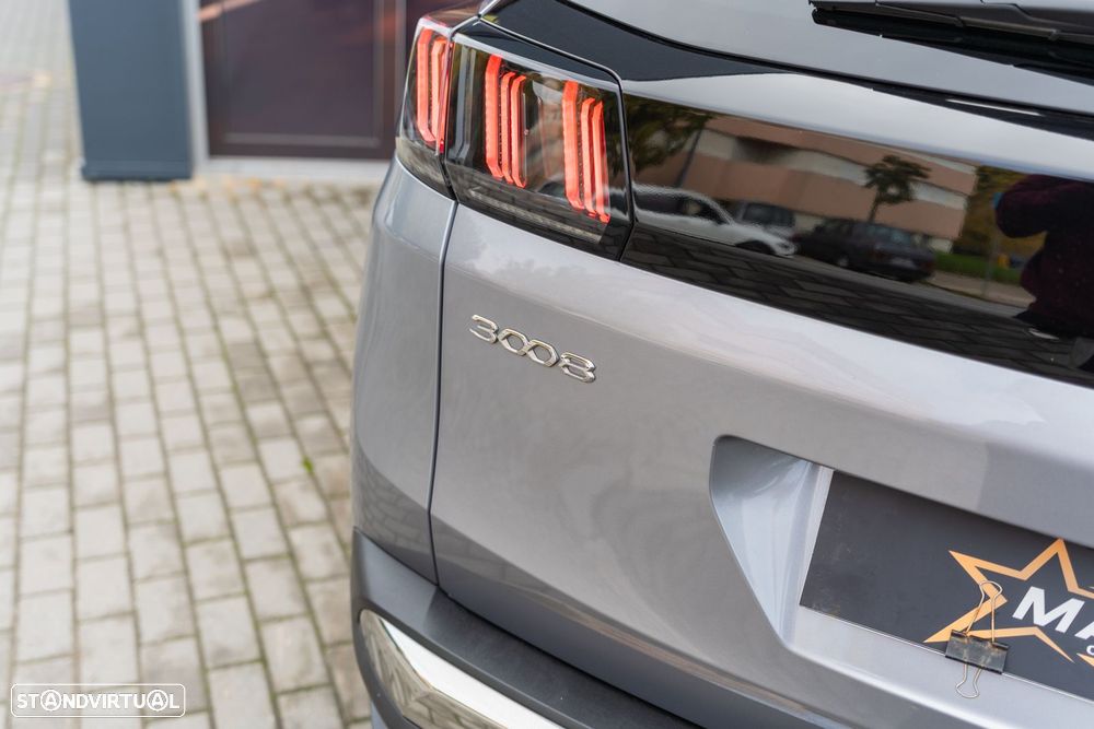 Peugeot 3008 1.6 Hybrid Allure e-EAT8 - 31