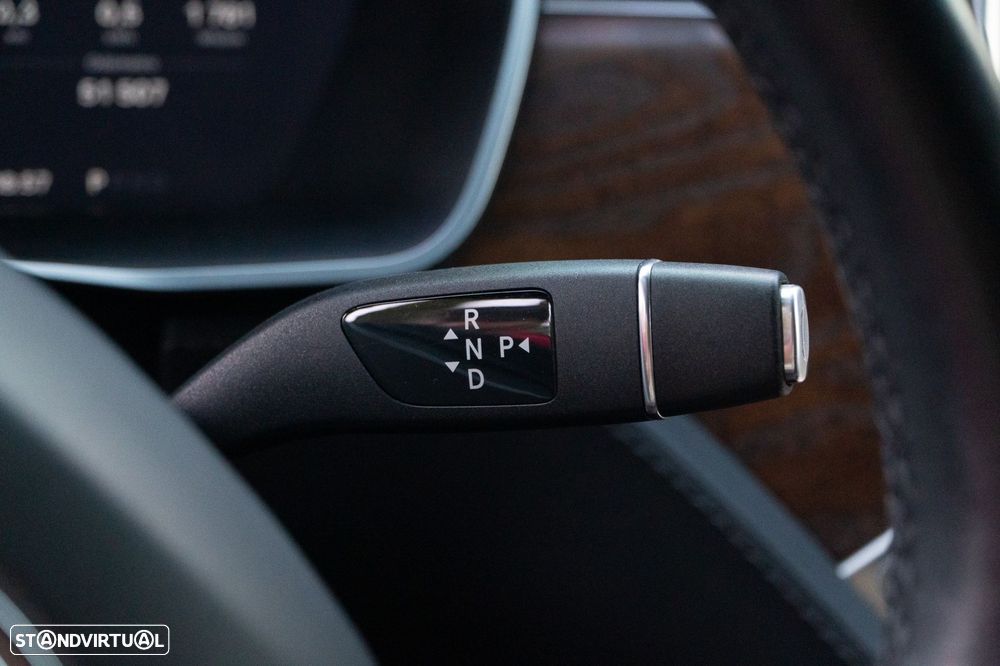 Tesla Model X 75D AWD - 24