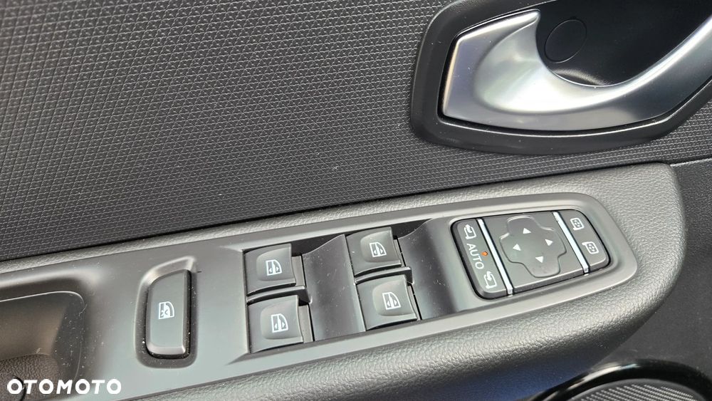 Renault Clio 0.9 Energy TCe Intens+ EU6 - 13