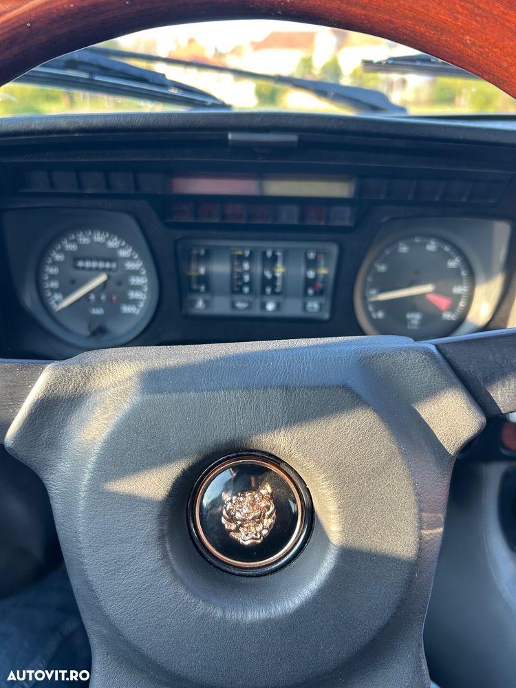 Jaguar XJS - 11