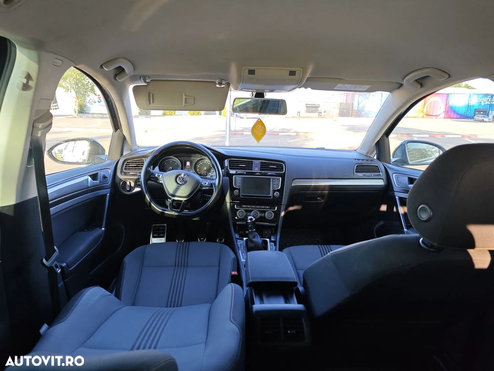 Volkswagen Golf 1.6 TDI BMT Comfortline - 16
