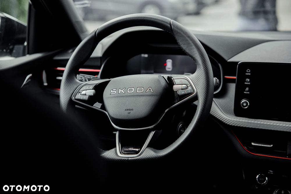 Skoda Kamiq 1.5 TSI Monte Carlo DSG - 9