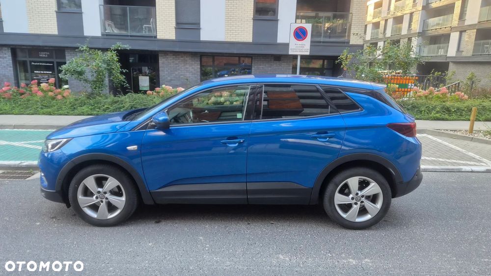 Opel Grandland X 1.2 T GPF Design&Tech S&S - 26