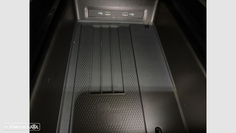 VW ID.7 77 kWh Pro Urban - 17