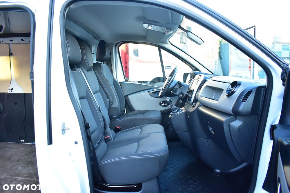 Renault Trafic 1.6 D 145 KM /Blaszak L2H2 / Wysoki ! / Oryginalny przebieg / Sprowadzony z Niemiec ! - 20