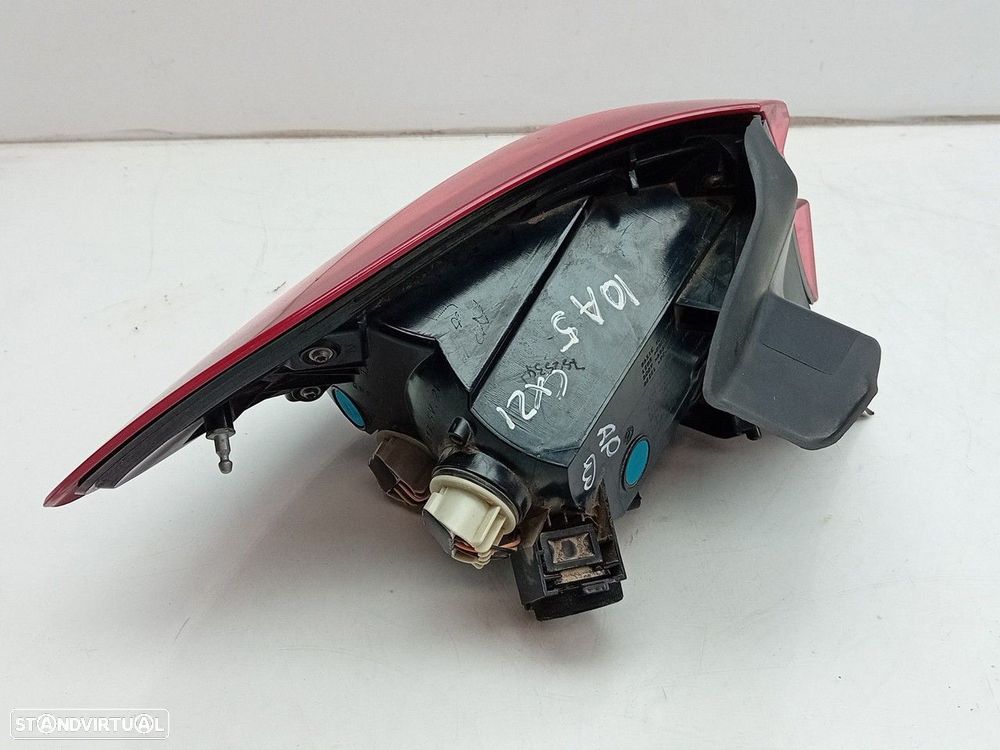 Farolim direito FORD Fiesta VII (HJ, HF) - 3