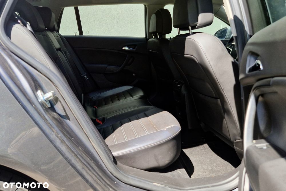 Opel Insignia - 9