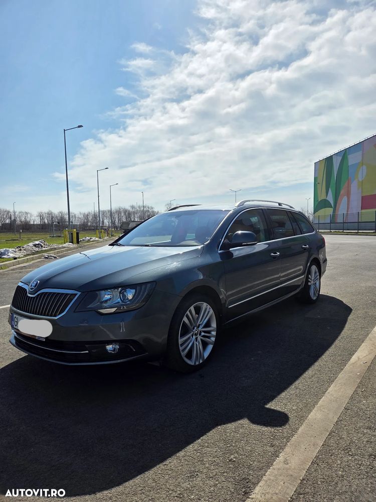 Skoda Superb 2.0 TDI Elegance DSG - 2