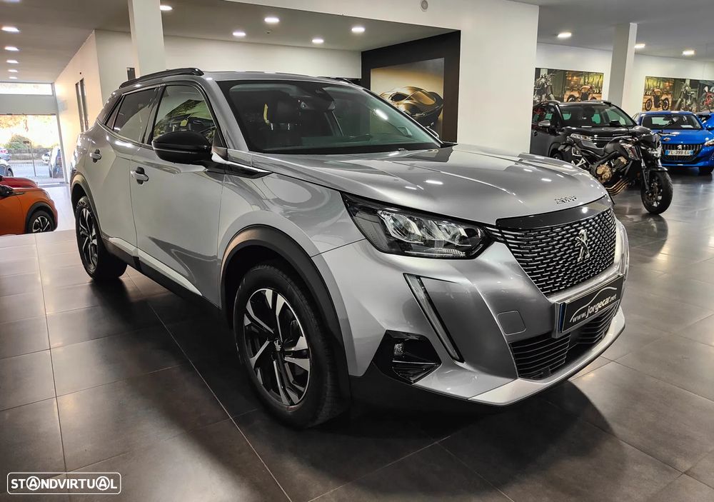 Peugeot 2008 1.2 PureTech Allure EAT8 - 3