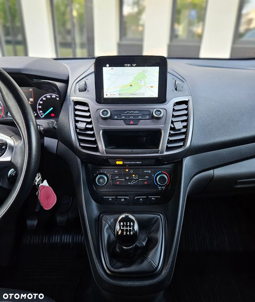 Ford Tourneo Connect - 17