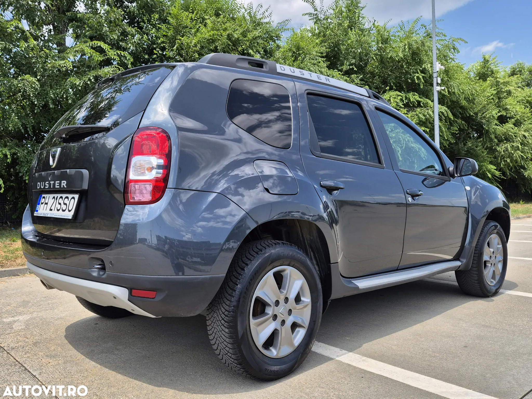 Dacia Duster 1.5 dCi 4x2 Laureate - 10