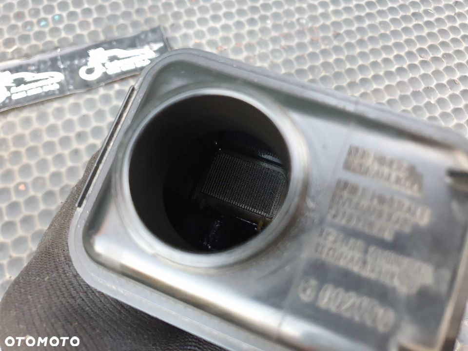 Zbiorniczek Zbiornik Plynu Oleju Wspomagania Korek AUDI A4 B6 B7 - 8